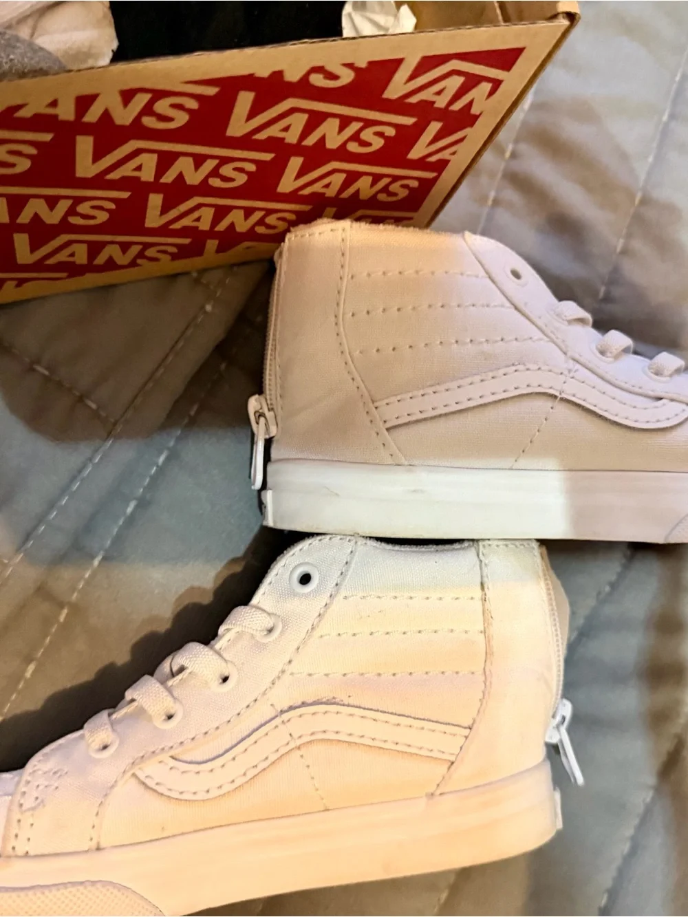 Vans Kids White High-Top Canvas Sneakers